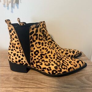 Steve Madden Leopard Print Chelsea Booties - Black & Tan